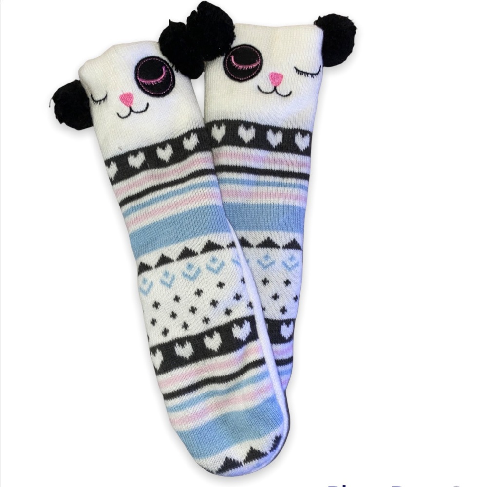 Fuzzy Slippers ! - Picture 2 of 4